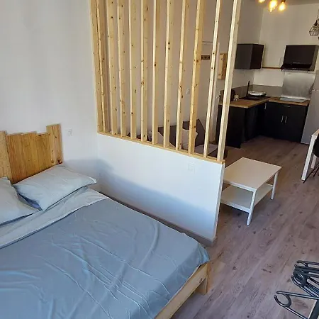 Proche Bord De شقة *